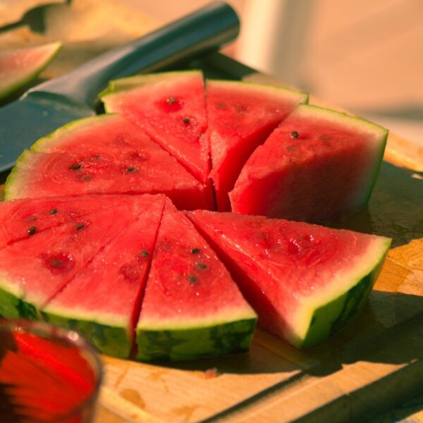 summer, red, green-2592104.jpg
